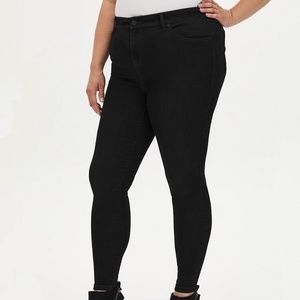 Torrid MidFit Super Soft Black Super Skinny Jeans16R